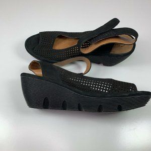 Clarks Artisan Black Leather Slingback Sandals 10